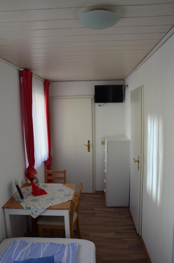 Hotel Gasthaus Loewen Unterreichenbach Esterno foto